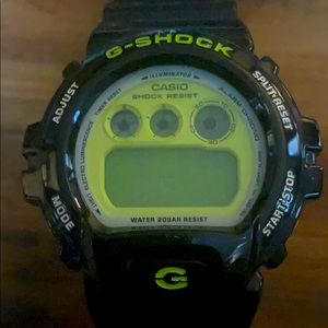 Casio G-Shock Analog watch like new black and neon